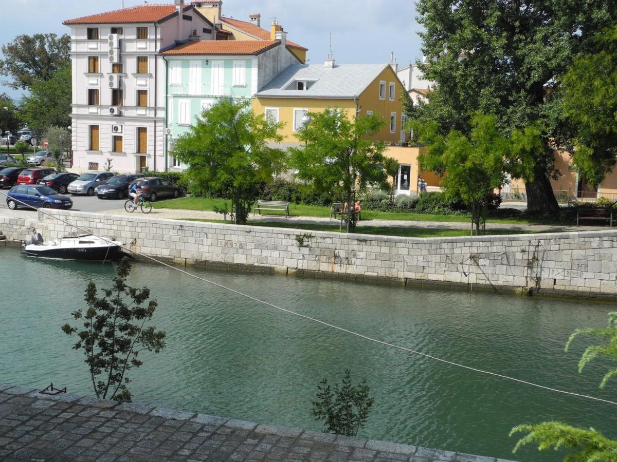 Biro App 4+1 Pax Apartment Crikvenica Exterior photo